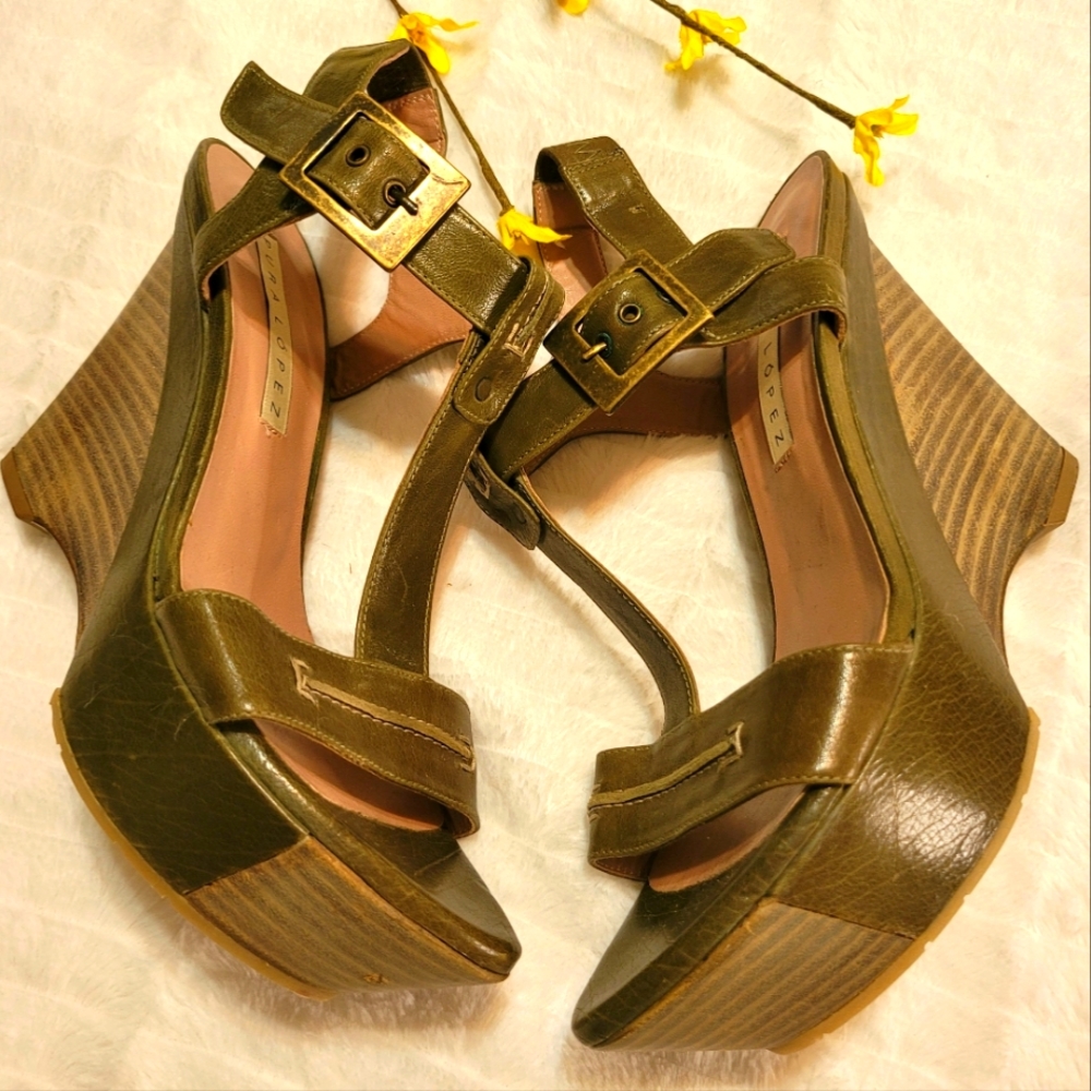 Heels - Picture 9 of 9